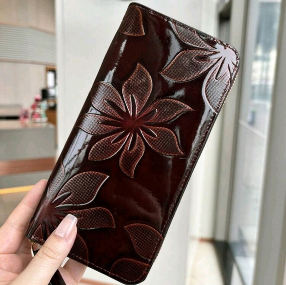Vintage Embossed Floral Long Wallet For  Elegant Leather Carved Flower - Picture 2 of 6